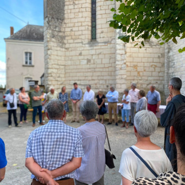 Un nouveau chapitre s'ouvre à Pellevoisin ! 

Hier, La destination Valençay Berry Val de Loire a eu le plaisir d'inaugurer son tout nouveau bureau d'information touristique de la cité mariale de Pellevoisin ! 

Ce nouvel espace a pour vocation d'accu