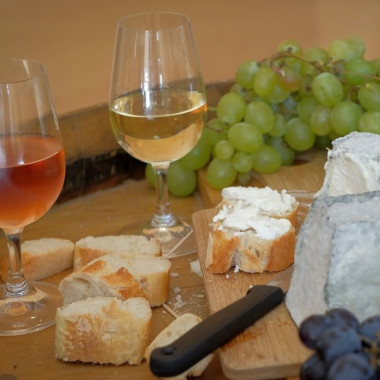 Valençay AOP, terroir et convivialité : tout ce qu’il faut pour un joli moment gourmand. 

#Valençay #AOPValençay #Terroir #Gourmandise #ValDeLoire SavoirFaire